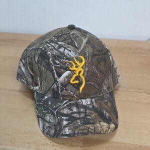 Browning Camouflage Cap with Yellow Logo New Kids